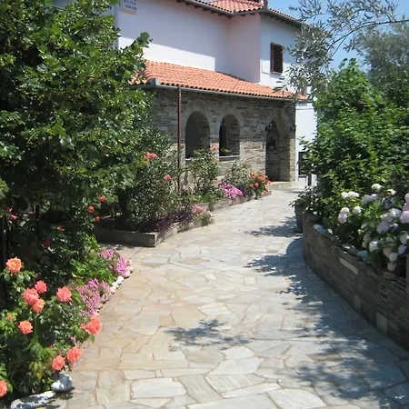 Apartment Felitsia & Studios