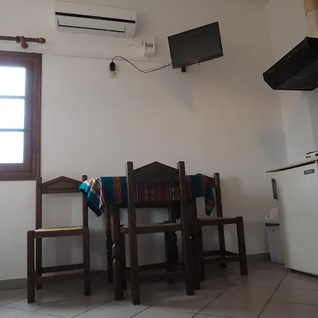 Apartment Felitsia & Studios